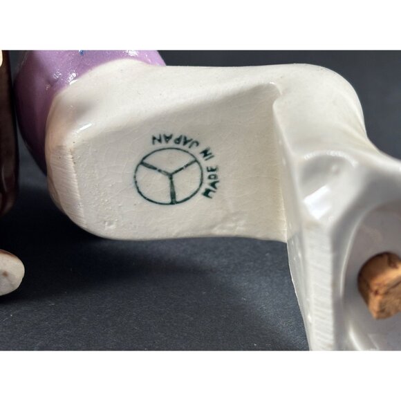 Vintage Grandma Granny Nana in rocking chair salt and pepper shakers - Picture 7 of 7